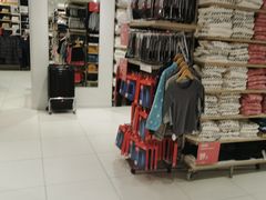 -优衣库(青岛伟东乐客城店)
