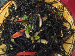 -乡土特色.冷锅鱼.牦牛肉汤锅