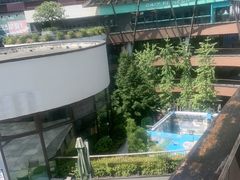 -瑞虹新天地月亮湾