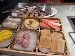 -尚尚仙·酸汤猪手·猪肚鸡火锅(华联万柳购物中心店)