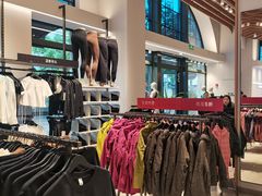 -lululemon(比斯特购物村店)