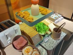 -桔子酒店(上海西藏北路地铁站店)