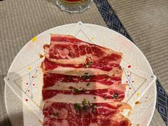 -山川小町·极番烧肉(新地假日广场店)
