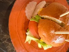 -LESCEDARS  Bistro香柏树(外滩店)