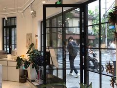 -Fridi Patisserie Cafe