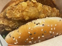 -麦当劳(世界城广场店)