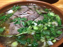 -遵义虾子卢四羊肉粉(大沽路店)
