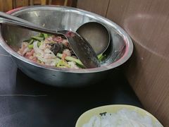 -周良天山牛杂城(天山路总店)