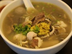 -潮镇老尾牛杂(环城西路店)