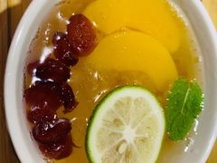 银耳桃桃-炖物24章·顺时轻养茶(杭州保利时光里店)