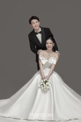 -至臻微拉婚纱摄影