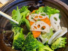 橄榄油炒四素-关东小磨东北菜(上海长风大悦城店)