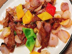 红葱头爆牛仔肉-广州天河合景福朋喜来登酒店 · 聚味轩中餐厅