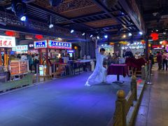 -八一好吃街·高品美食广场