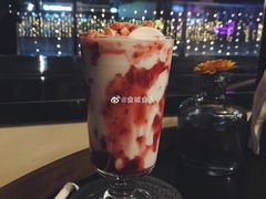 棉花糖草莓牛乳-丘中有甜(乐清·江南里店)