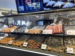 面包甜点陈列柜-月枫堂(长春这有山店)