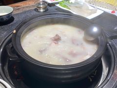 -大匠工房古船木艺术餐厅·猪肚鸡专门店(长白仙岛店)