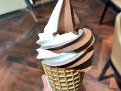 香草牛乳巧克力风味冰淇淋-布歌东京(金融街购物中心店)