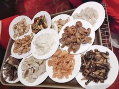 -天宜隆蘑菇宴火锅(石景山旗舰店)