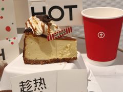 -HOT CRUSH趁热集合·现烤面包(上海环球港店)