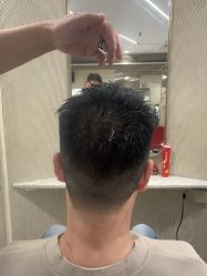 -PE SALON