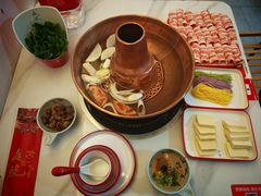 -毛辣果·红酸汤牛肉火锅&冰煮羊(西单店)