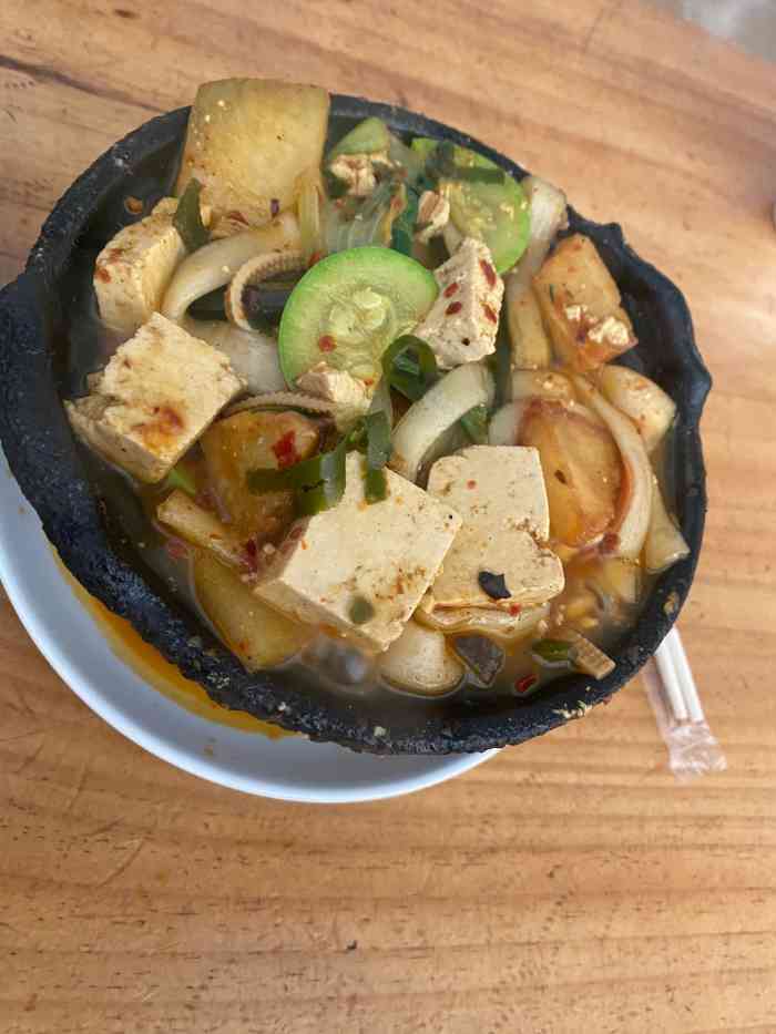 宁夏砂锅(吴家堡店)-"有几种大类,有纯素的,有纯肉的,也有荤素.