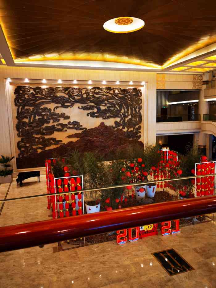 远望楼61望星阁中餐厅-"外出扫墓归来赶上中午饭点,想起收藏了很久.