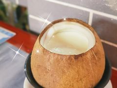 原只椰子炖蛋白-黄师奶甜品店