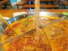 -西山坪火锅店