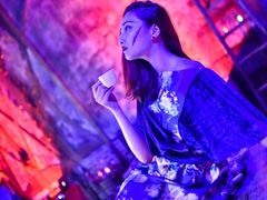 -爱丽丝冒险奇遇记