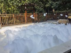 -天目湖涵田半山温泉水乐园