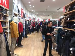 -优衣库(广州番禺万达广场店)