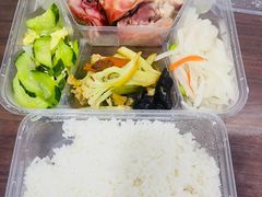 -浙江康桥傲众上汽大众4S店(城东店)
