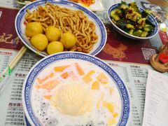 -赵记传承特色牛奶甜品(泉城广场店)