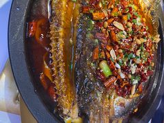 -鸣记脆皮烤鱼·海鲜烤鱼(三八广场店)