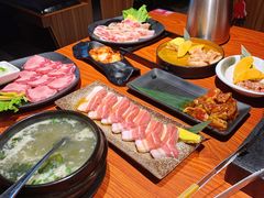 -山之屋炭火烧肉·生啤畅饮(大朗万科中央公园店)