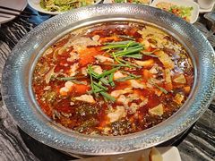 -老船舫·现做活鲜鱼馆(东郊记忆店)
