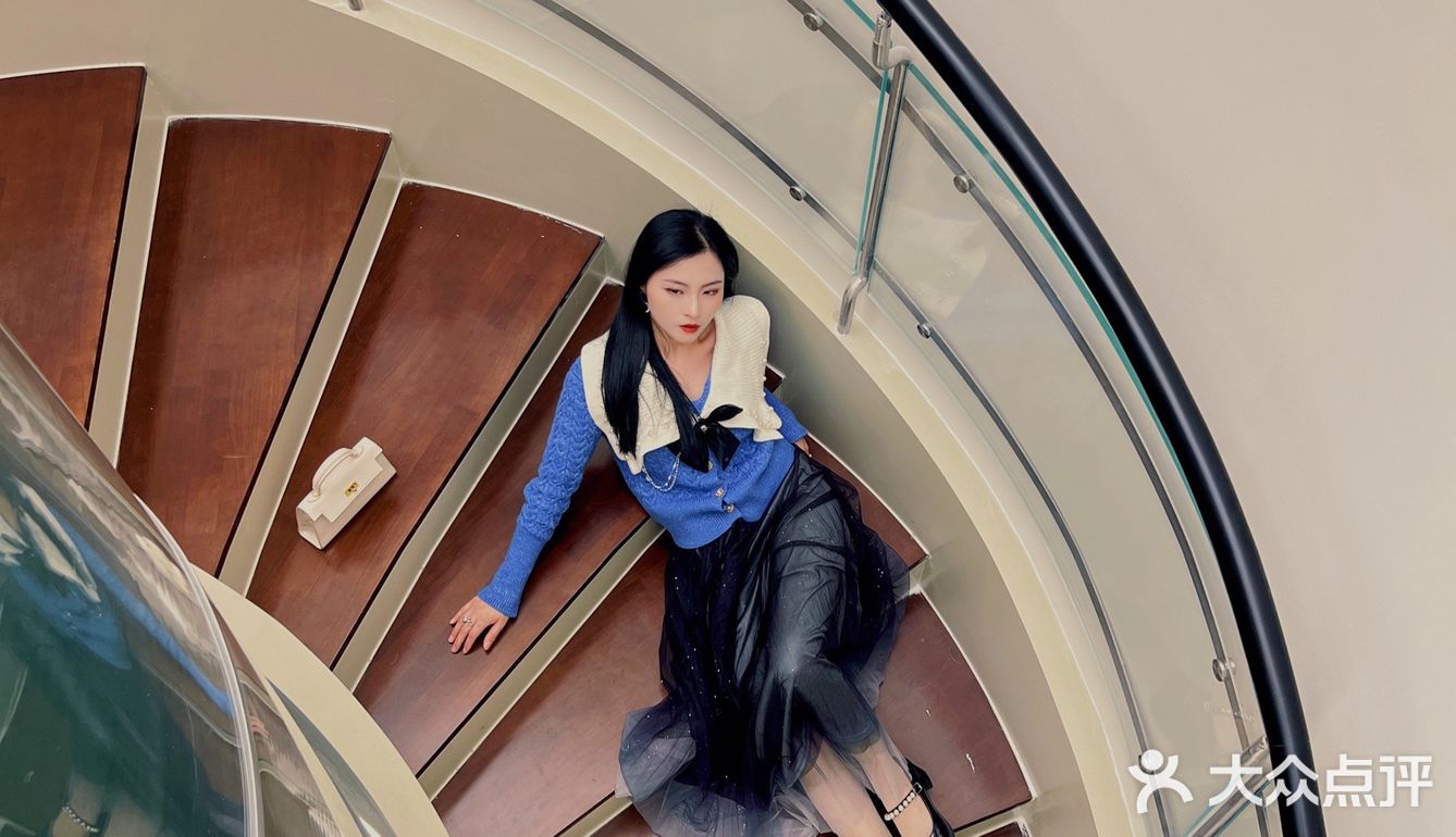 广州探店|来太空舱玩玩喵汪星人&叹咖啡