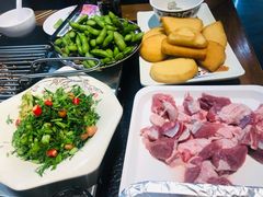 炸臭馍-刘记大块烤羊腿餐吧(北沙滩店)