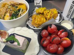 -W COLLECTIVE  DESSERT SHOP