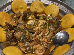 -海派美食·家宴海鲜青岛菜·石锅鲽鱼头(东方城店)