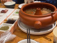 -老滇山寨•云南特色菜•地方菜•民族风情歌舞表演(金碧店)