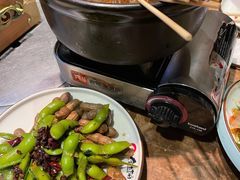 毛豆花生拼盘-金太阳海鲜烧烤·本地人餐厅(东纬路旗舰店)