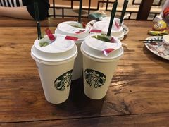 -星巴克臻选(盐城金鹰聚龙湖店)