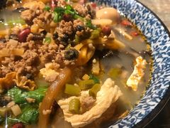 -粉家柳州螺蛳粉(杨宅路店)