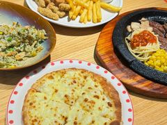 -菲滋意式餐厅(临平万达店)