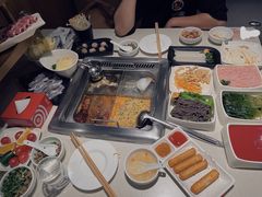 -海底捞火锅鲜切牛肉主题店(长寿路店)