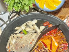 -贰回巷火锅馆(钟楼店)