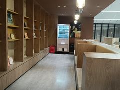 -上海虹桥中心爱琴海亚朵S酒店